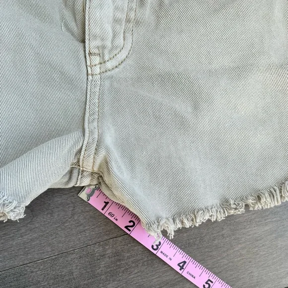Free People Cut-off Jean Shorts | Size 25 - Picture 9 of 9